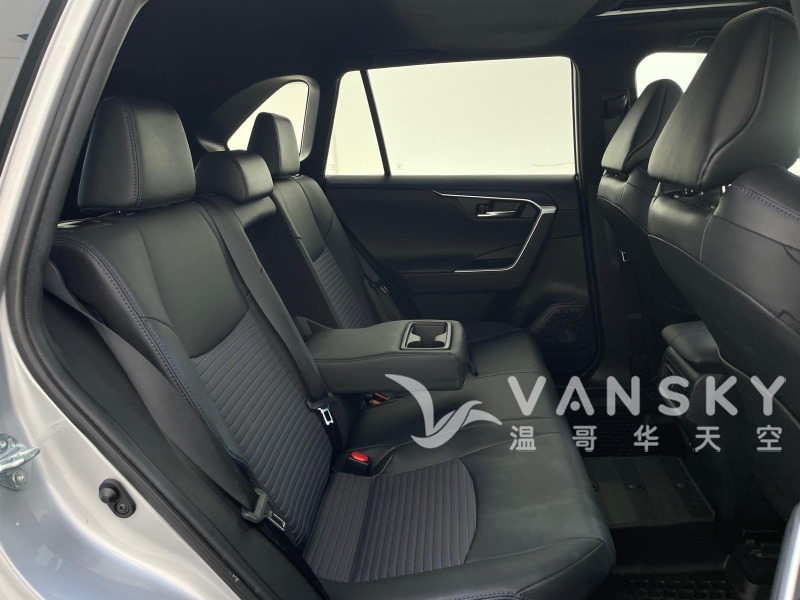 250908134545_2021 Toyota RAV4 XSE Hybrid Silver 30.jpeg